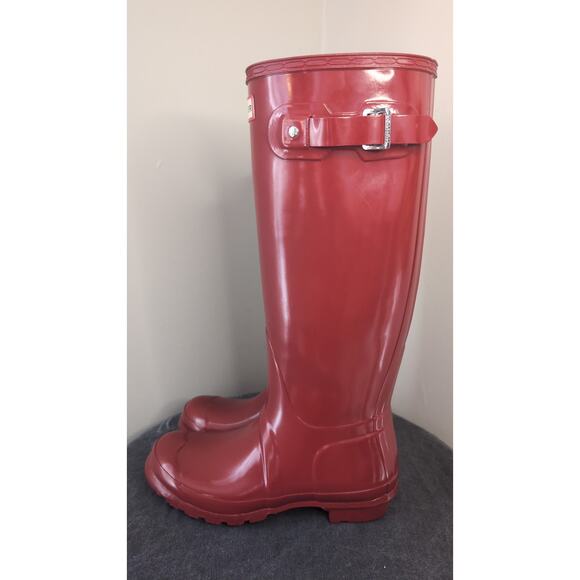 Red classic traditional tall gloss Hunter outdoor rain weather boots - Picture 4 of 10